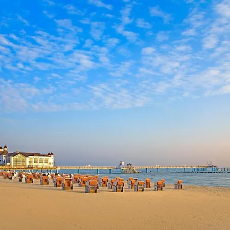 Strandhaeuser - Strandlaeufer Holiday home Sellin (Rugen)